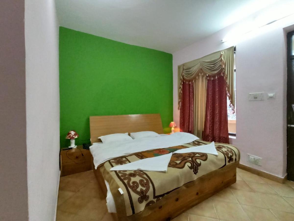 מנאלי Hotel Him View מראה חיצוני תמונה